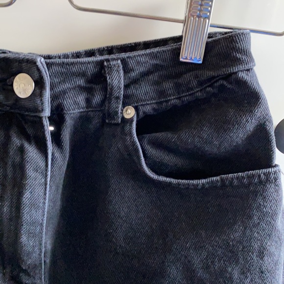 NA-KD High Rise Shorts - Picture 3 of 5